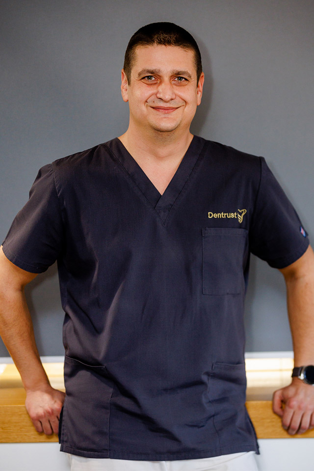 Dr. Ionuț Vasilof
